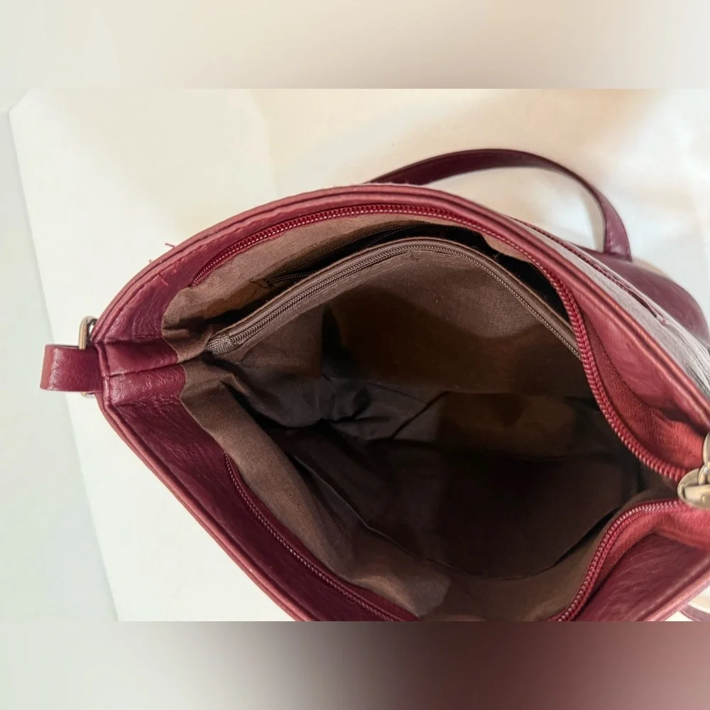 Jingpindaishu Burgundy Leather Crossbody Purse Multi-Compartment Slightly Used - Picture 6 of 11